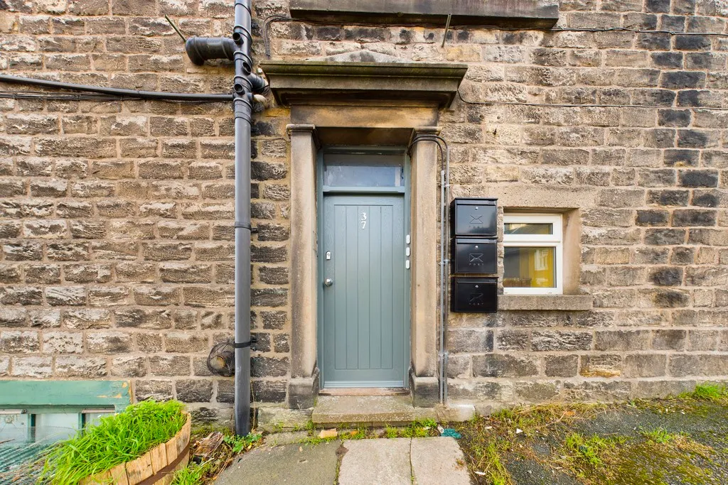 Main Street, Bentham, LA2, photo 7
