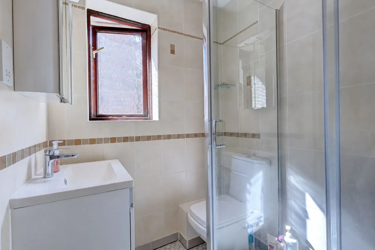 Lacey Drive, High Wycombe, HP14, photo 16