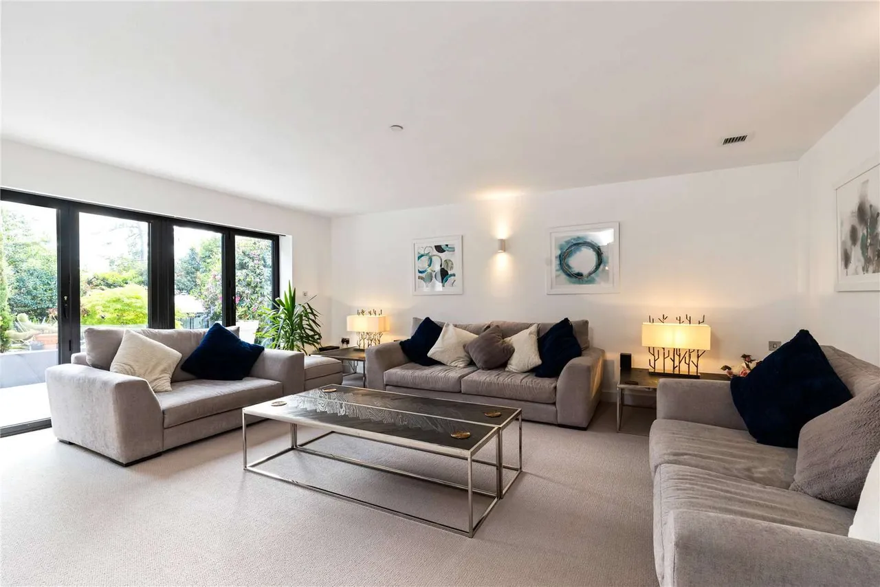 Maywood Drive, Camberley, GU15, photo 8