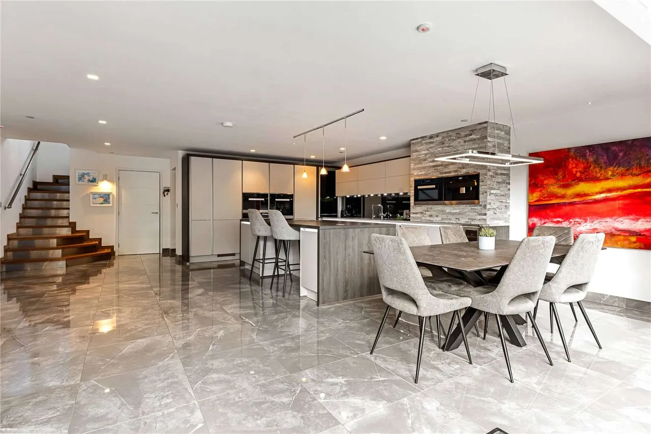 Maywood Drive, Camberley, GU15, photo 6