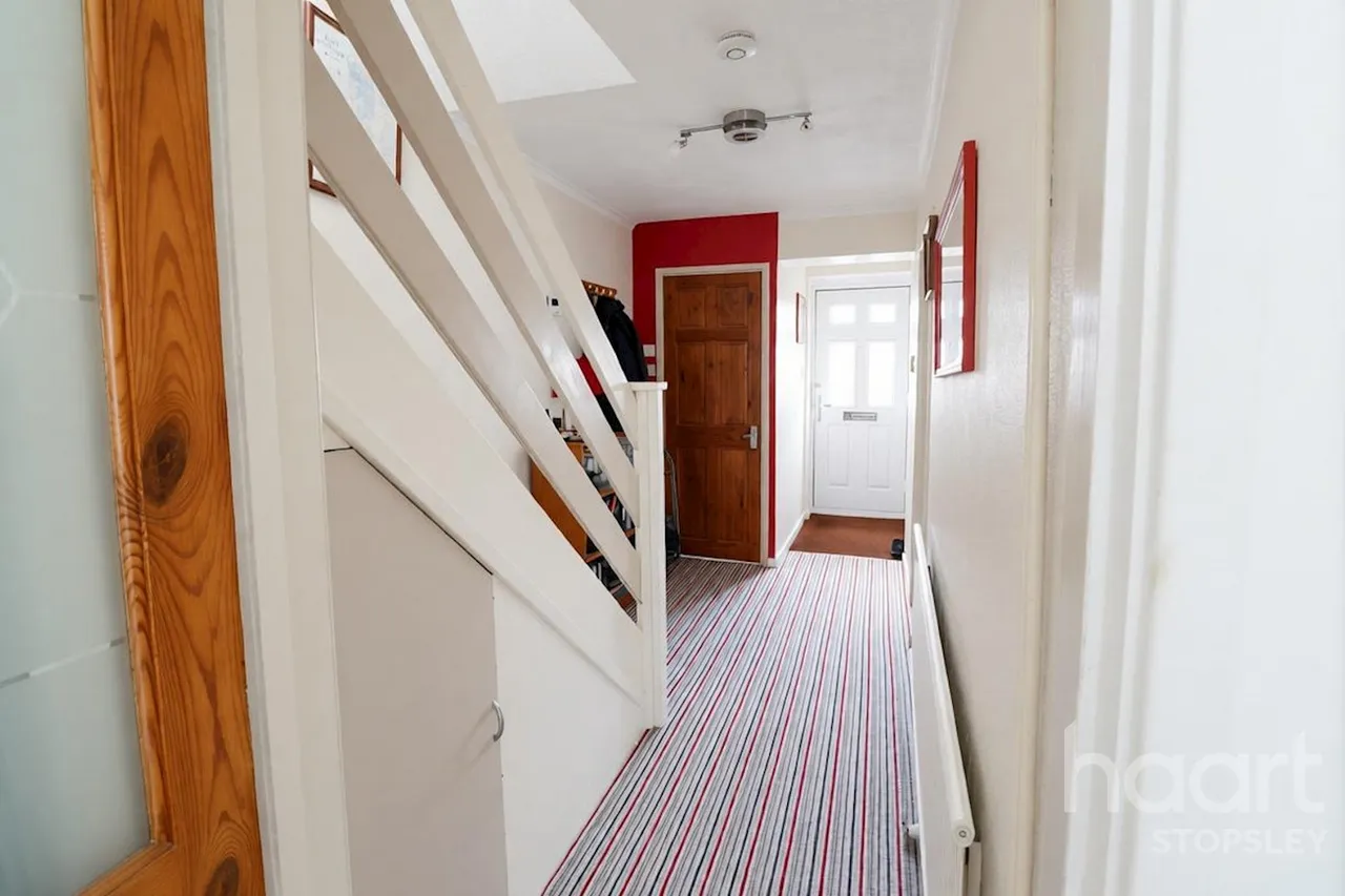 Lancing Road, Luton, LU2, photo 17