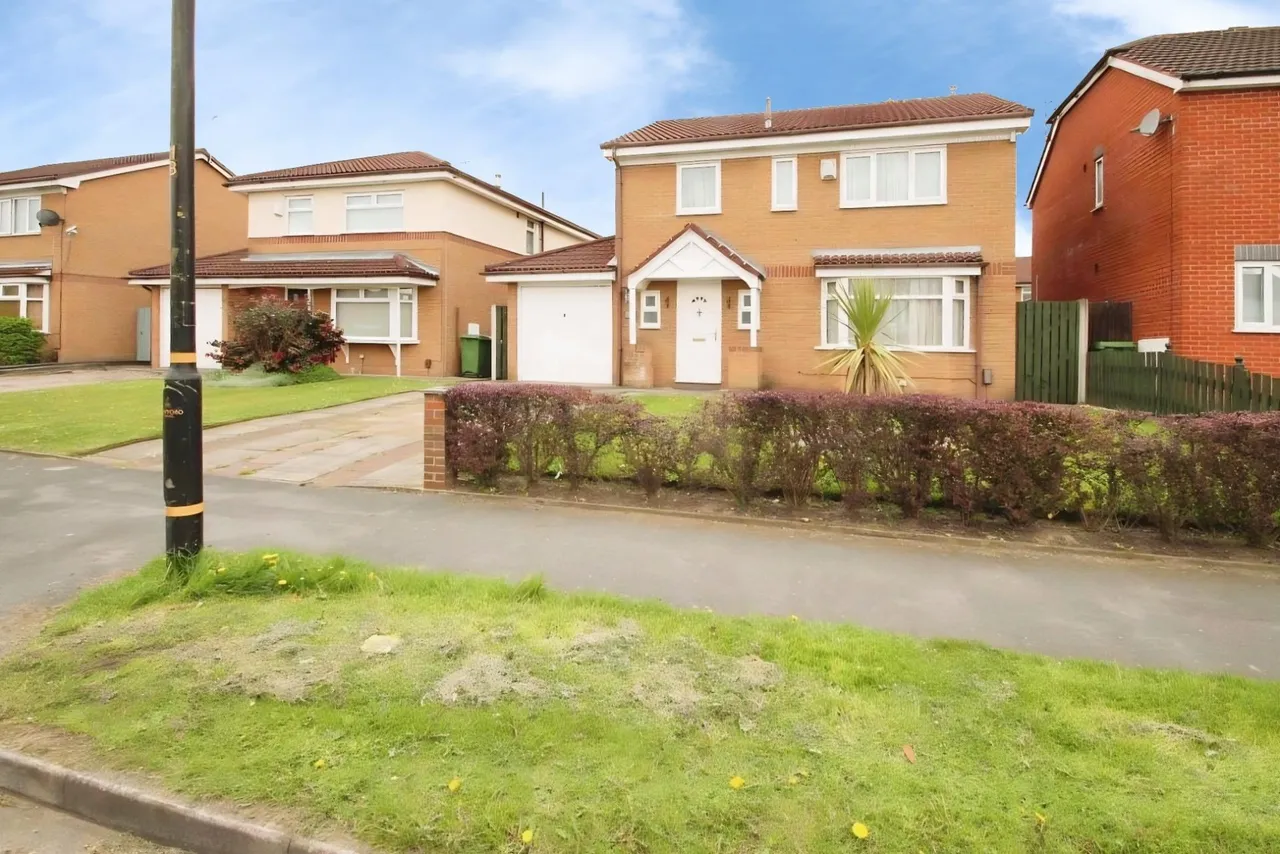 Barlow Road, Altrincham, WA14, photo 17