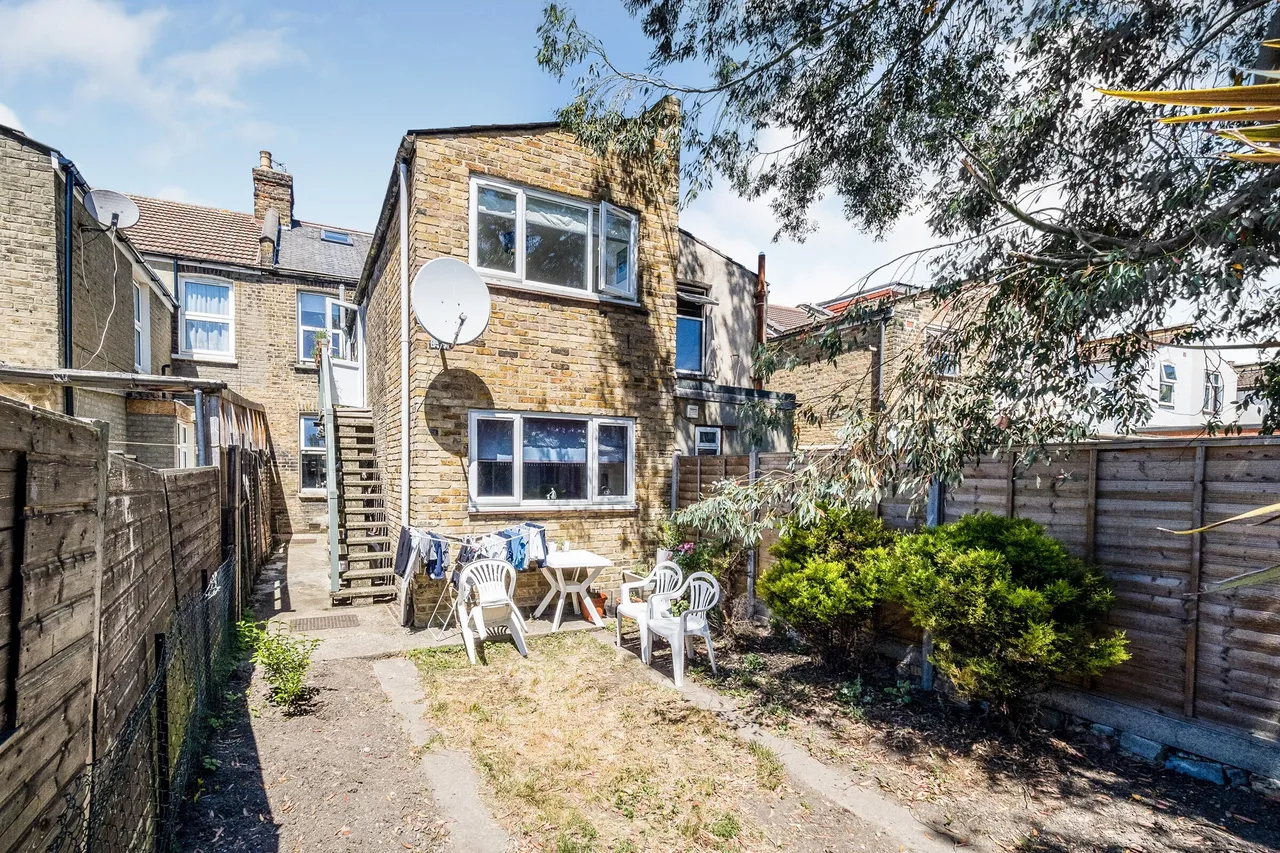 Walton Road, Plaistow, London, England, E13, photo 12