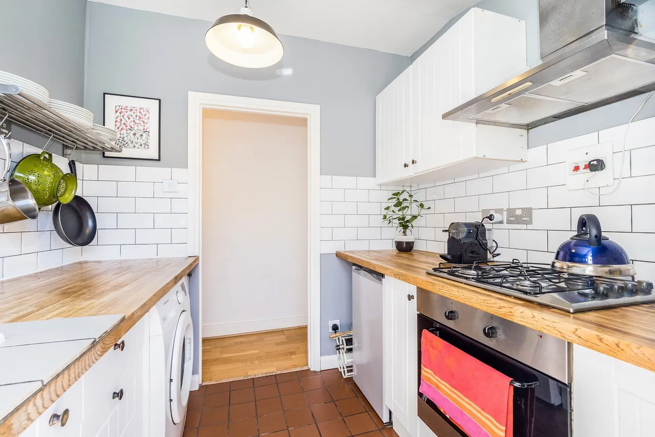 Walton Road, Plaistow, London, England, E13, photo 10