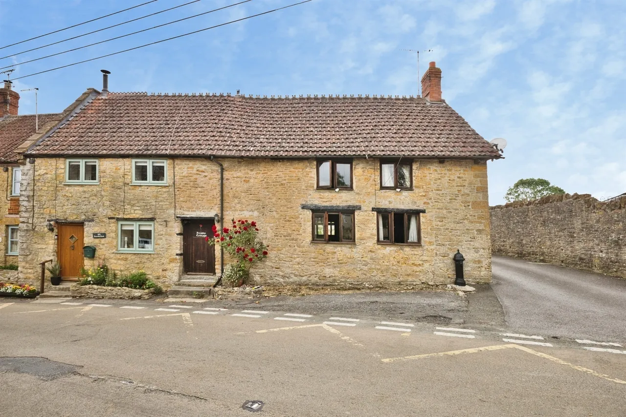 North Street, Haselbury Plucknett, TA18, photo 18