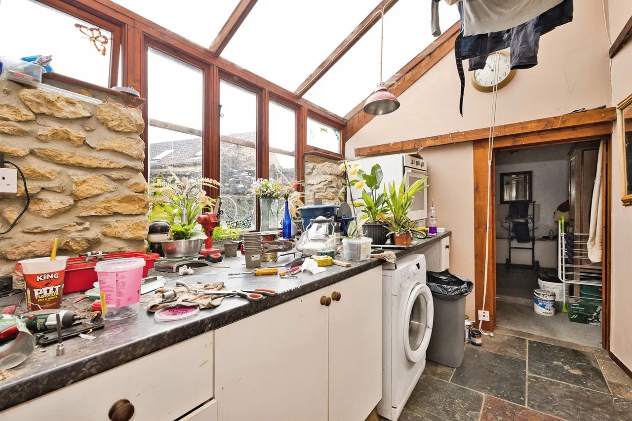North Street, Haselbury Plucknett, TA18, photo 5