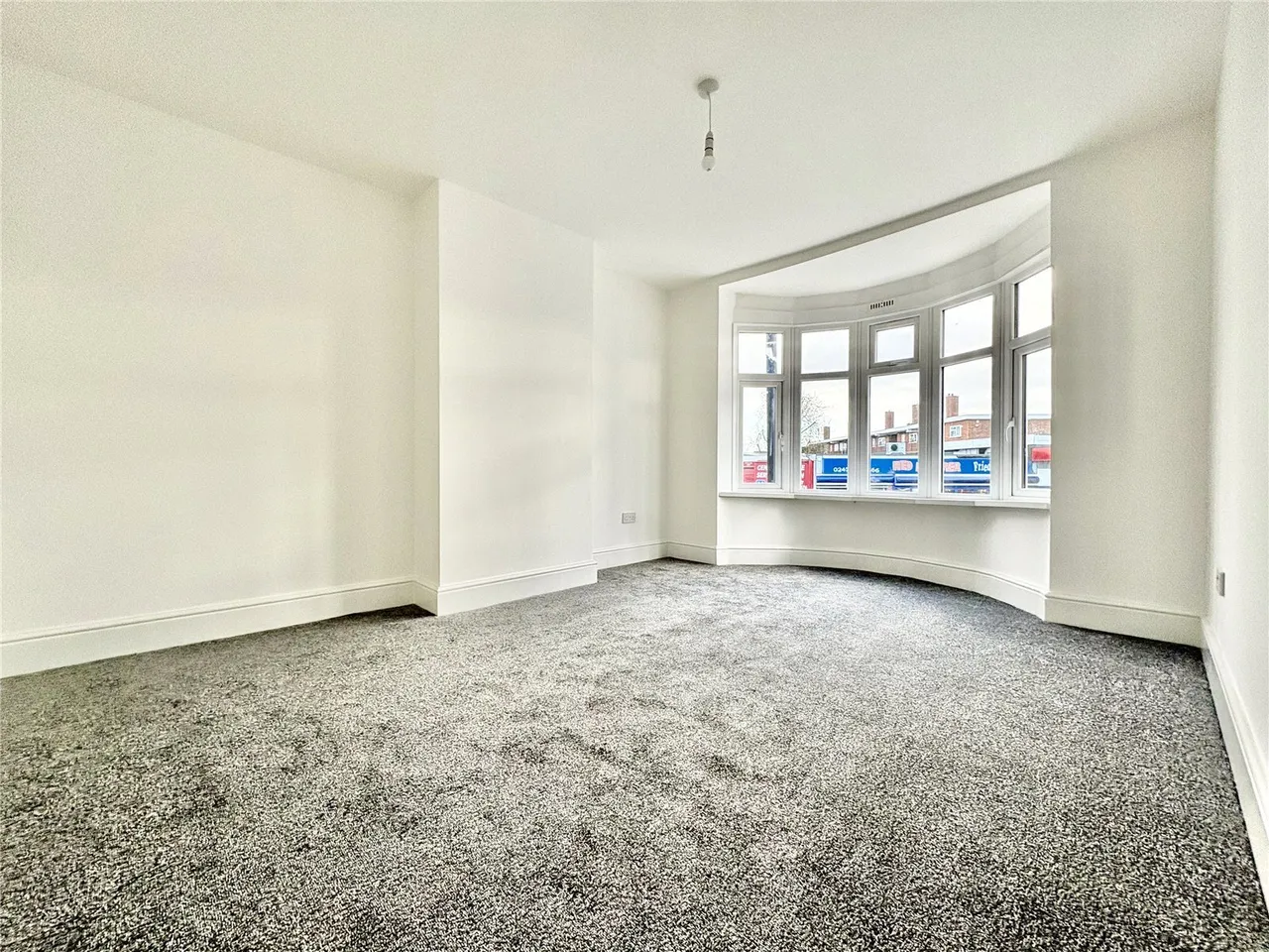 Central Avenue, Nuneaton, Warwickshire, CV11, photo 8