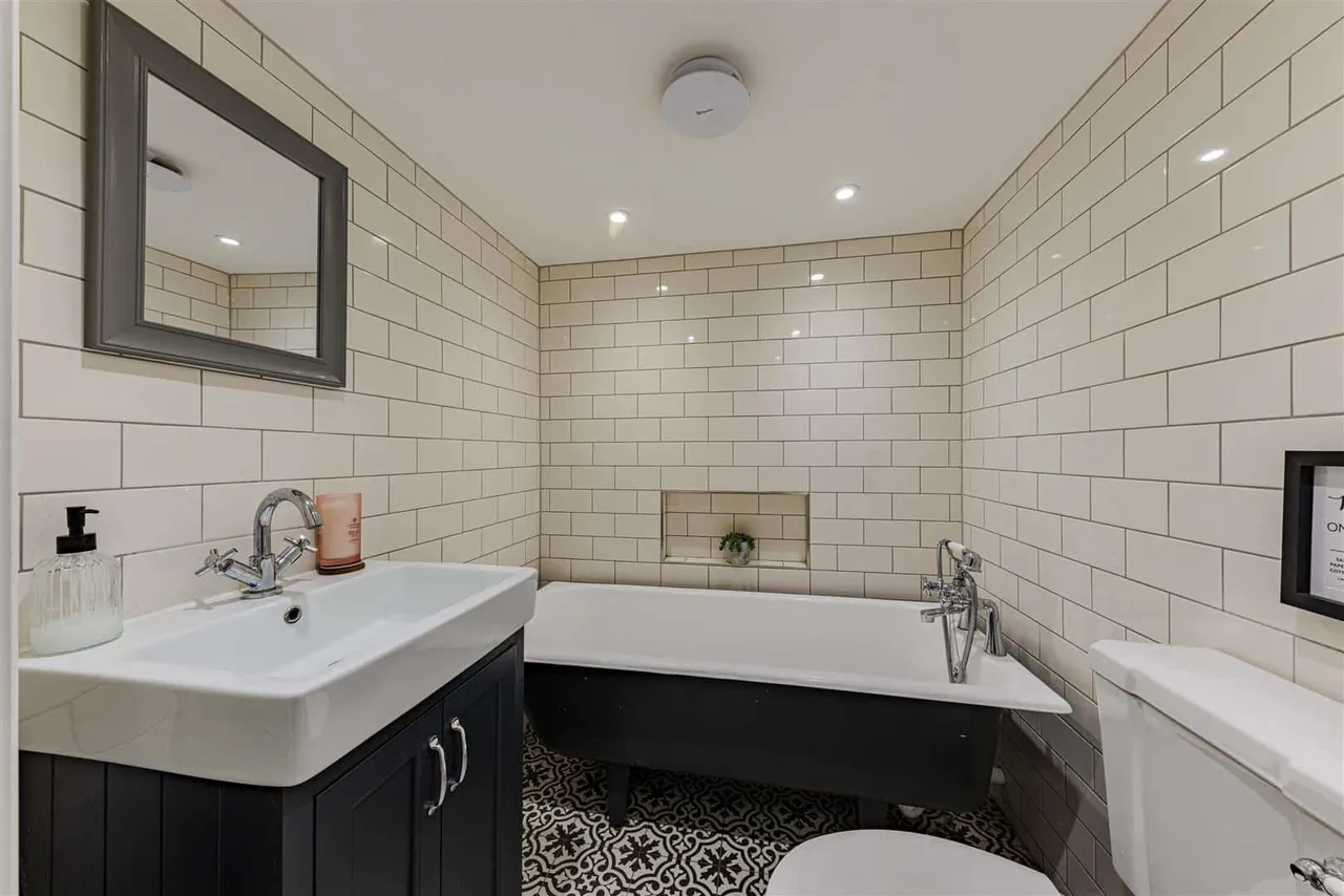 South Canterbury Road, Canterbury, CT1 3LH, photo 28