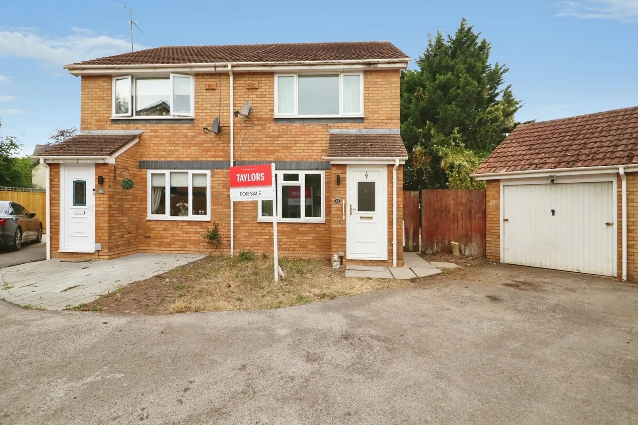 2 bed house for sale — Beckgrove Close, Cardiff, CF24