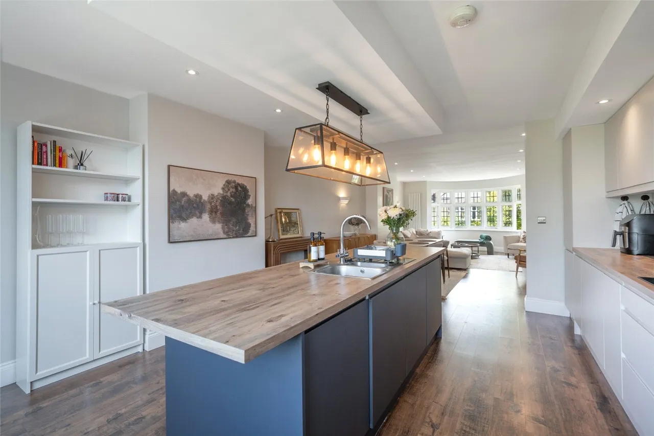 Menelik Road, London, NW2, photo 4