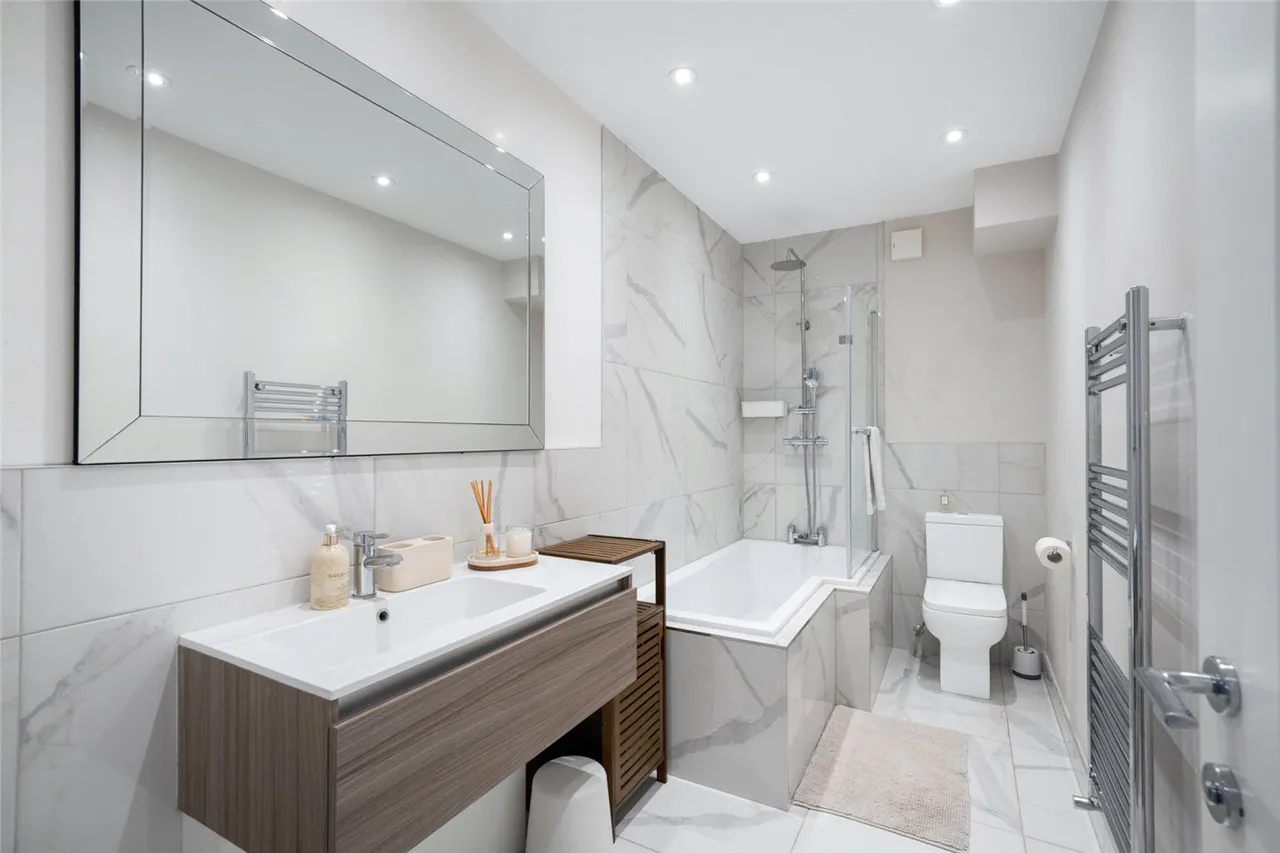 Menelik Road, London, NW2, photo 8