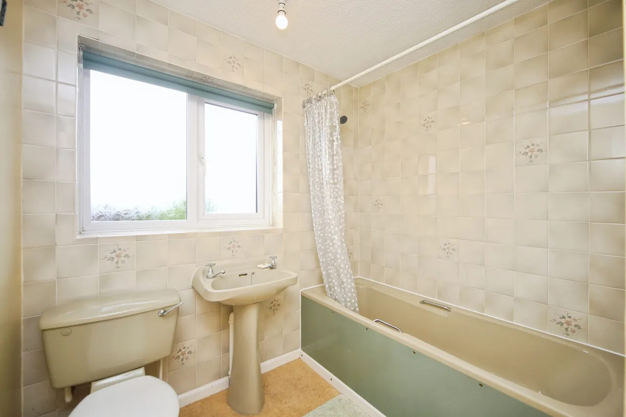 Barn Close, Bromsgrove, photo 12