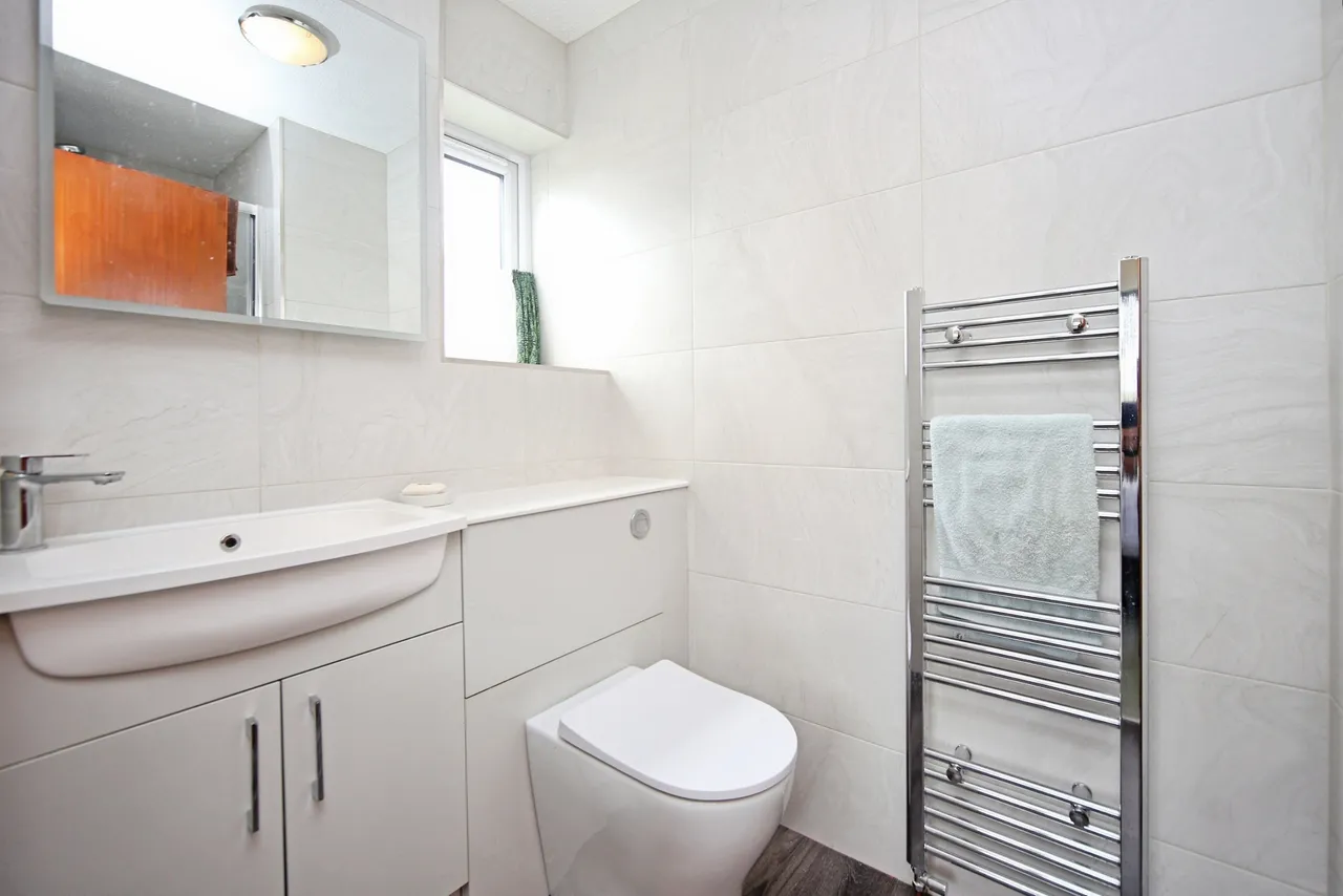 Barn Close, Bromsgrove, photo 8