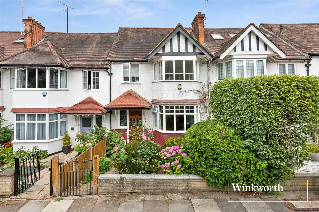 4 bed house for sale — Brent Way, Finchley, London, N3