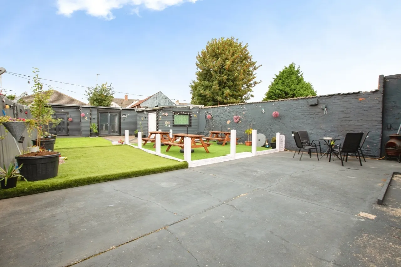 John Street, Sutton-in-Ashfield, NG17, photo 23