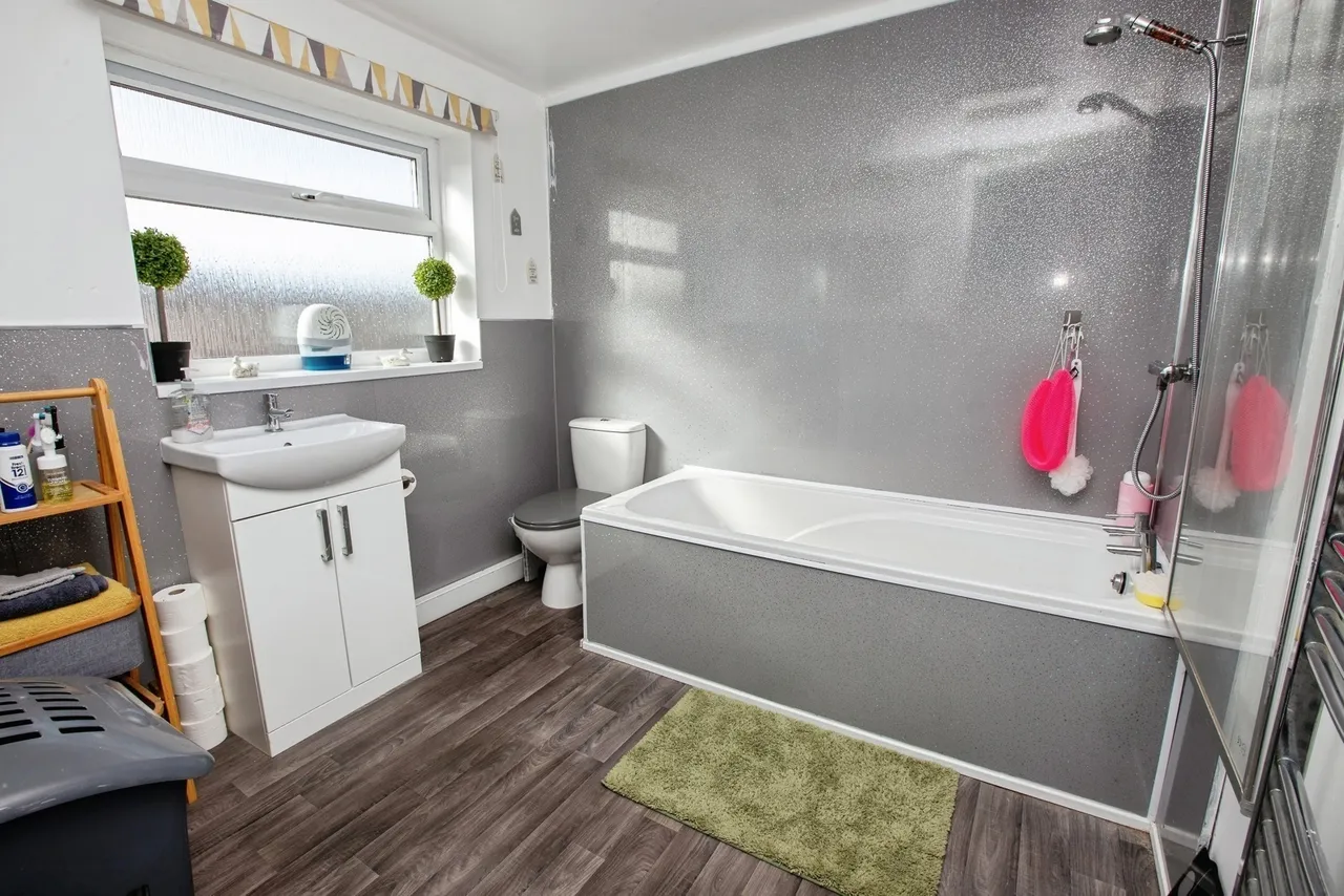 John Street, Sutton-in-Ashfield, NG17, photo 21
