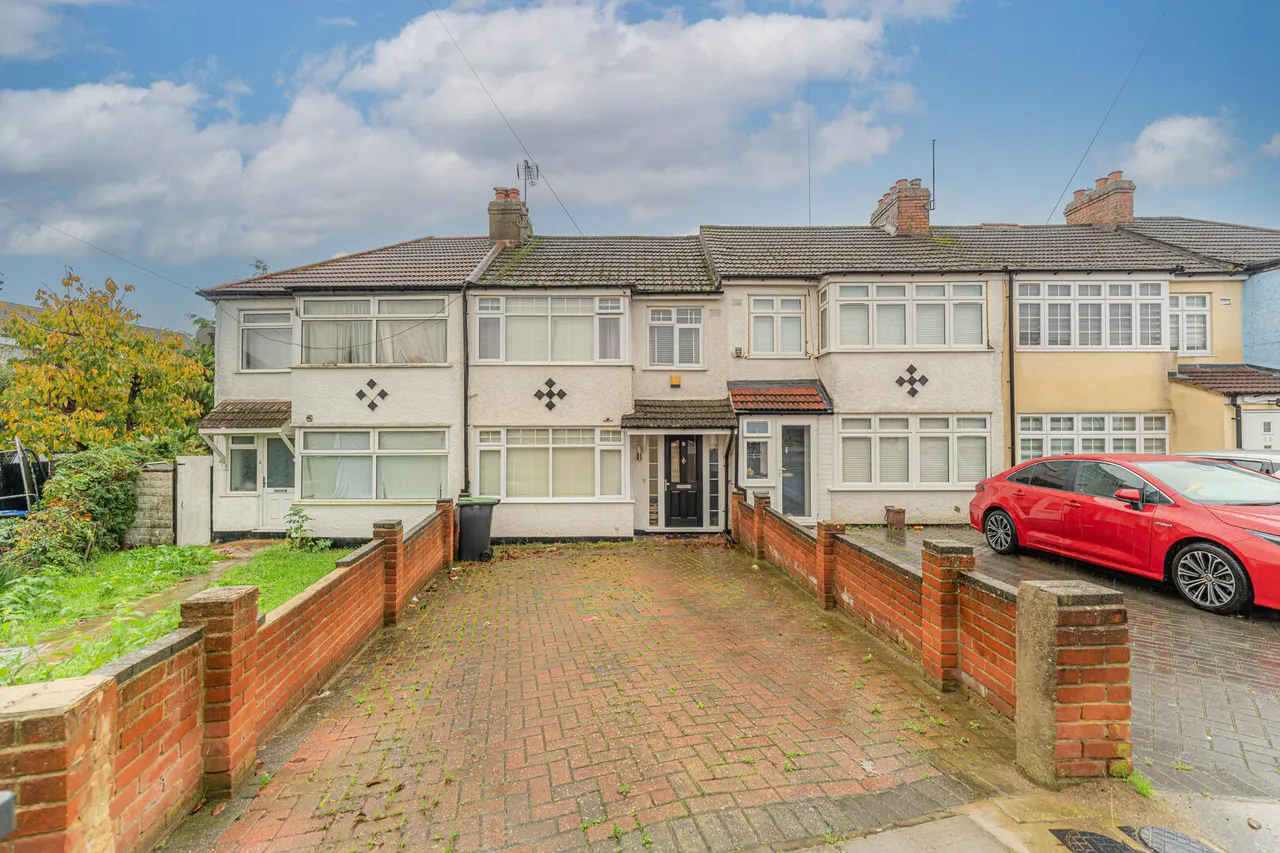 3 bed house for sale, The Loning, Enfield, EN3