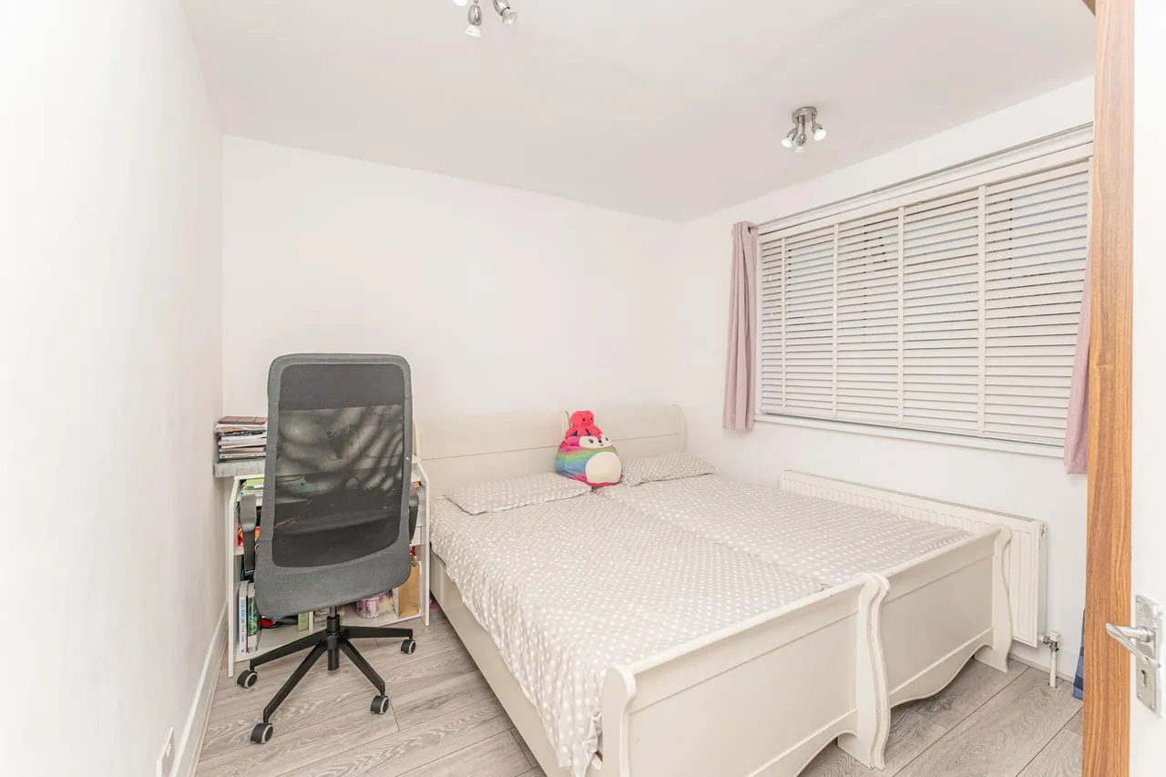 The Loning, Enfield, EN3, photo 10