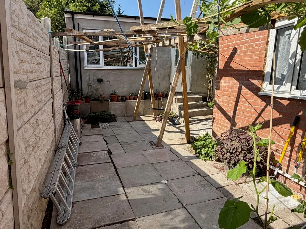 Finchley Road, Kingstanding, B44, photo 16