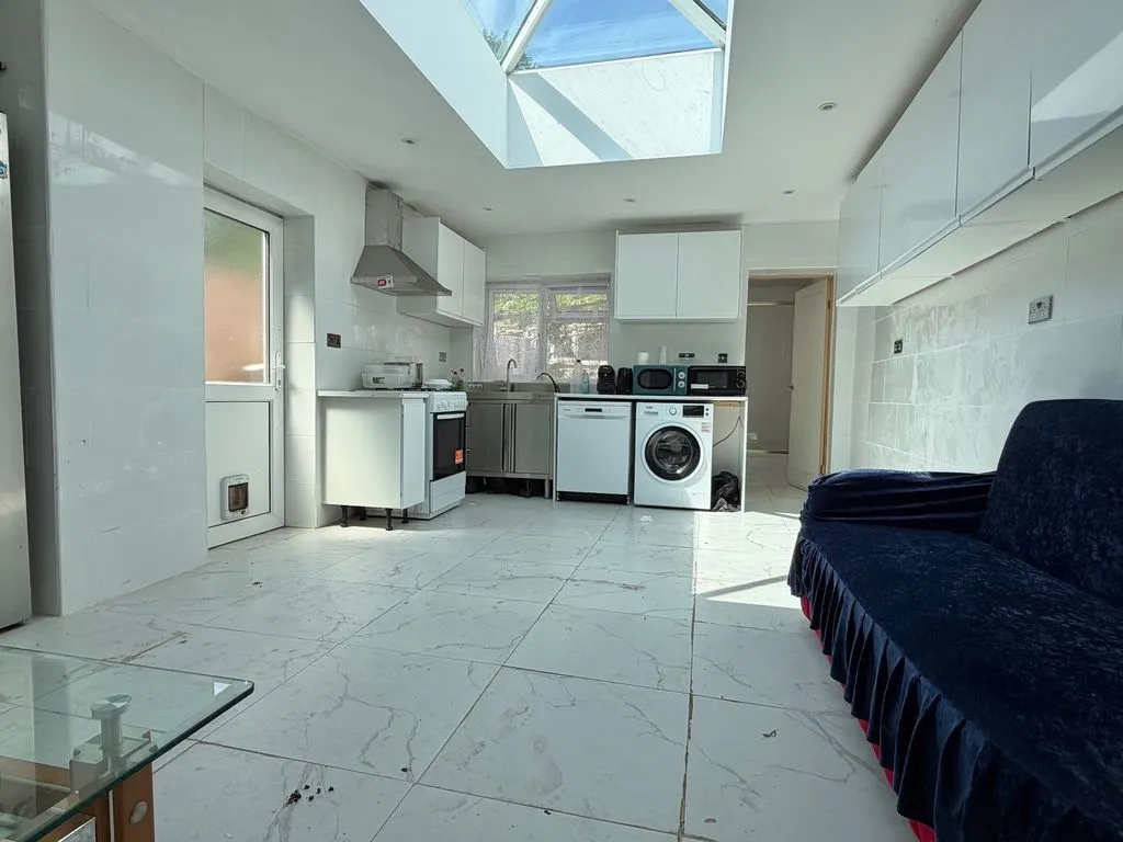 Finchley Road, Kingstanding, B44, photo 4