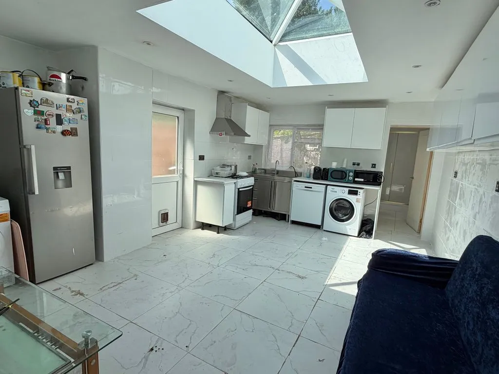 Finchley Road, Kingstanding, B44, photo 3