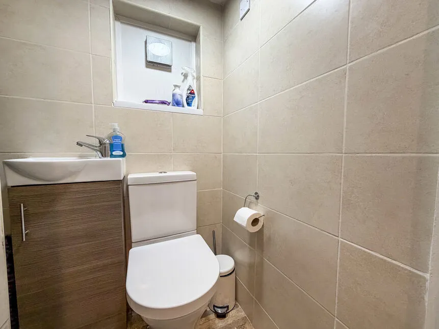 Kirkland Road, Leicester, LE3, photo 16