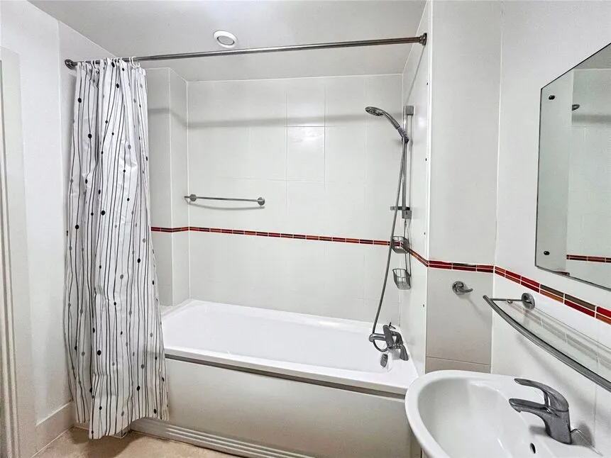 Alencon Link, Basingstoke, Hampshire, RG21, photo 9