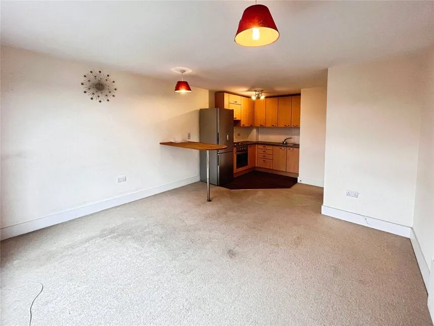 Alencon Link, Basingstoke, Hampshire, RG21, photo 3