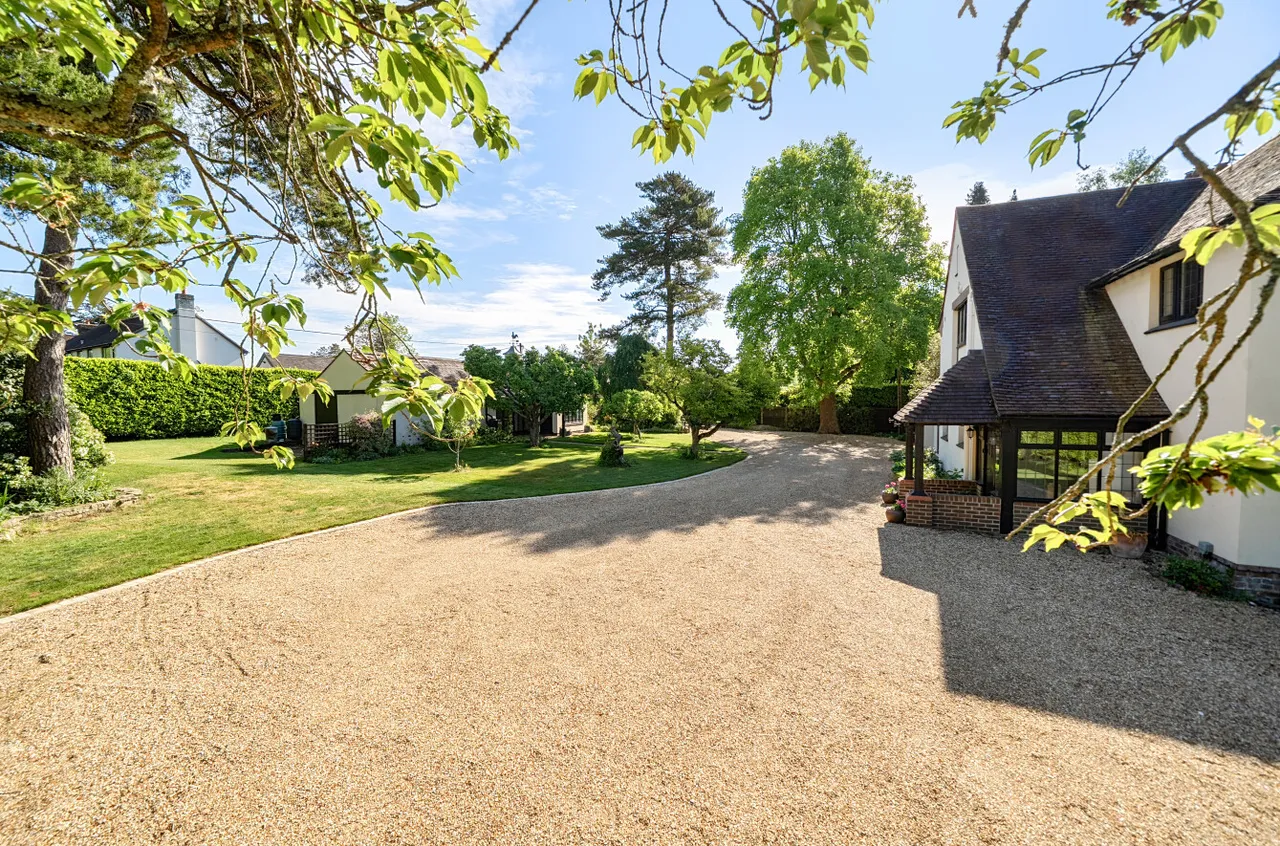 Field Way, Compton, SO21, photo 23