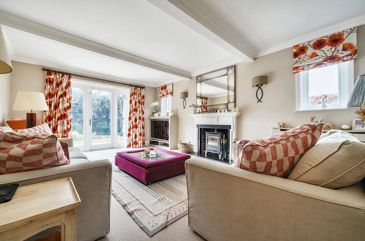 Field Way, Compton, SO21, photo 10