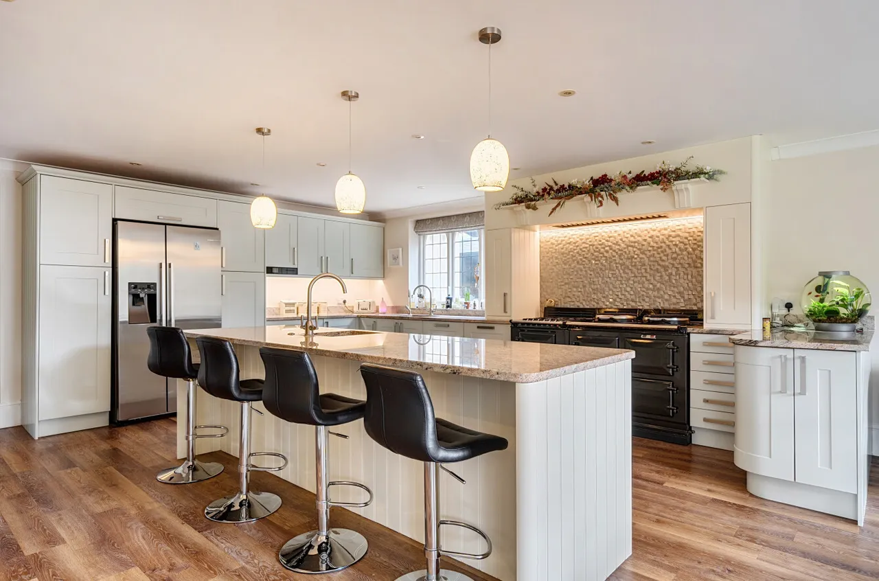 Field Way, Compton, SO21, photo 15