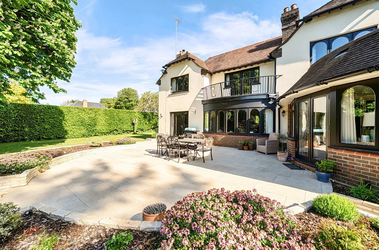 Field Way, Compton, SO21, photo 21