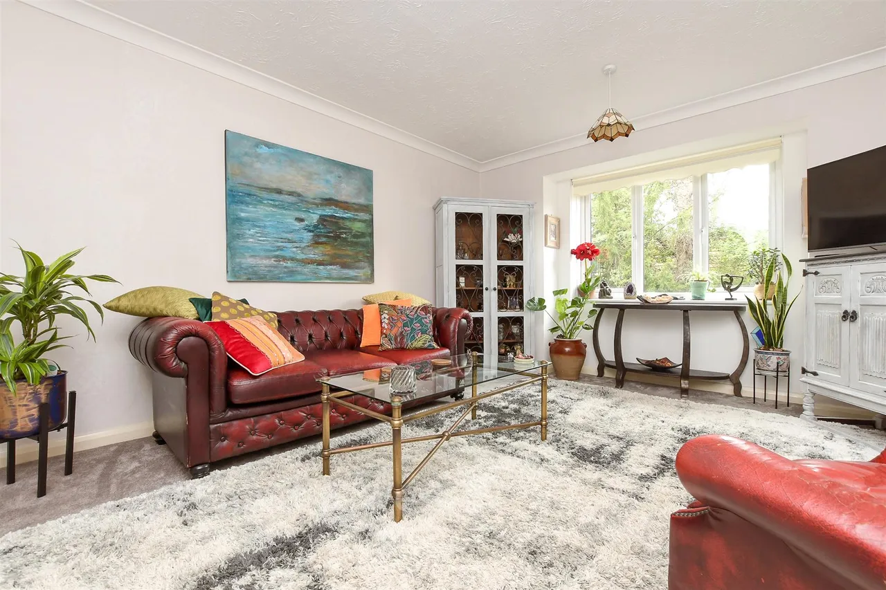 1 bed flat for sale, Reigate Hill, Reigate, RH2