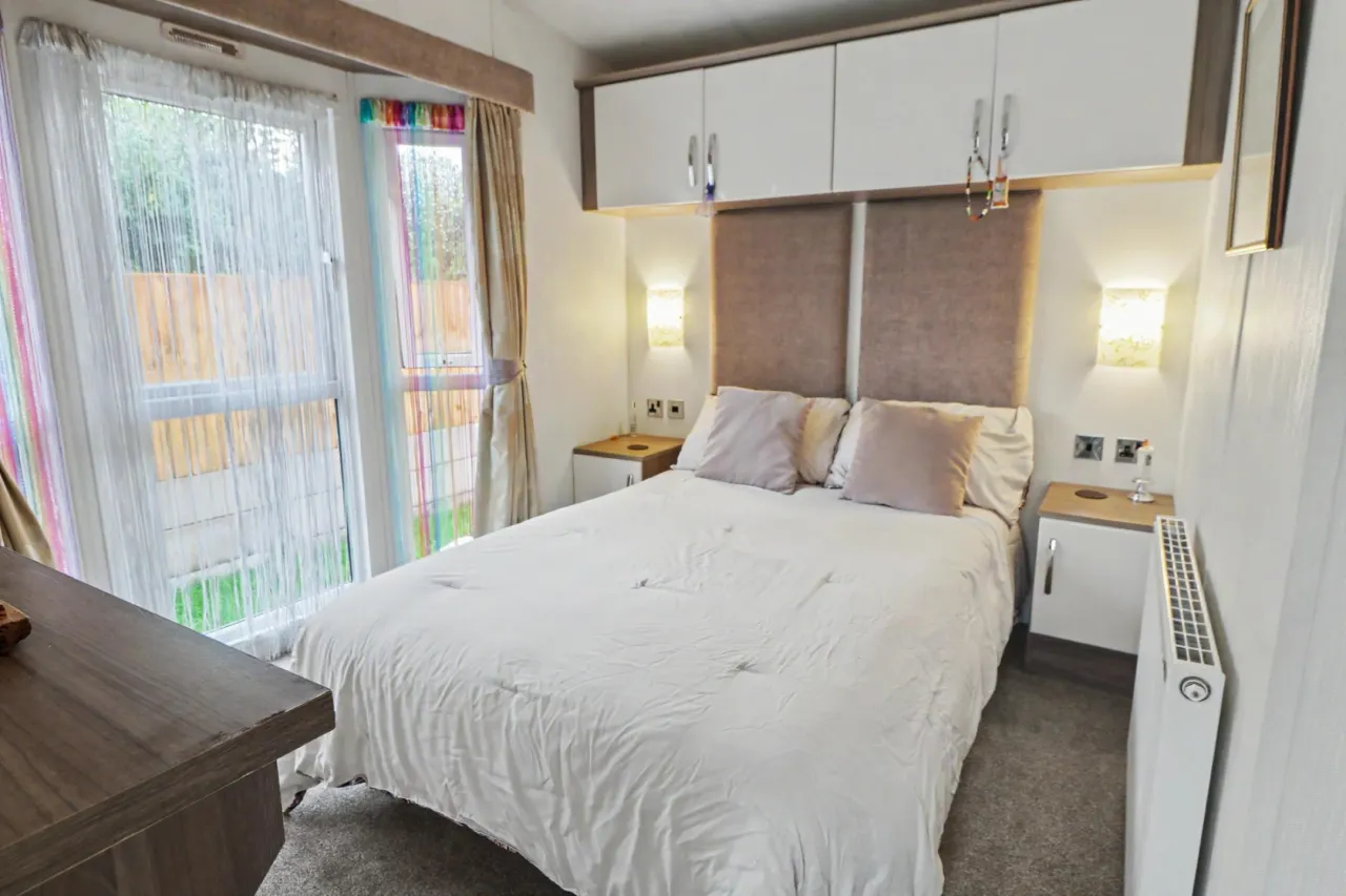 Main Road, Wortwell, photo 12
