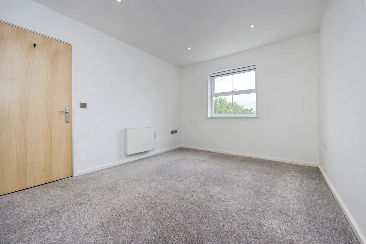 Alder Road, Weston Turville, HP22, photo 16