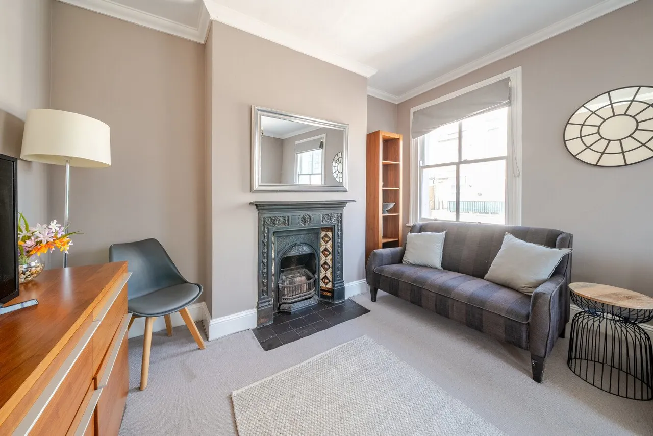 Queenstown Road, Battersea, London, SW8, photo 6