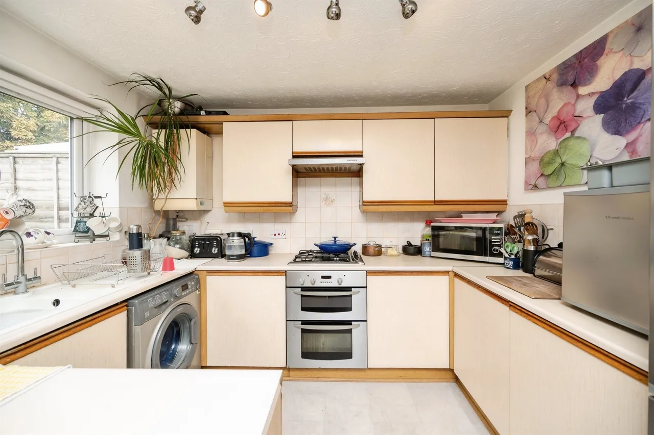 Steven Drive, Bilston, WV14, photo 4