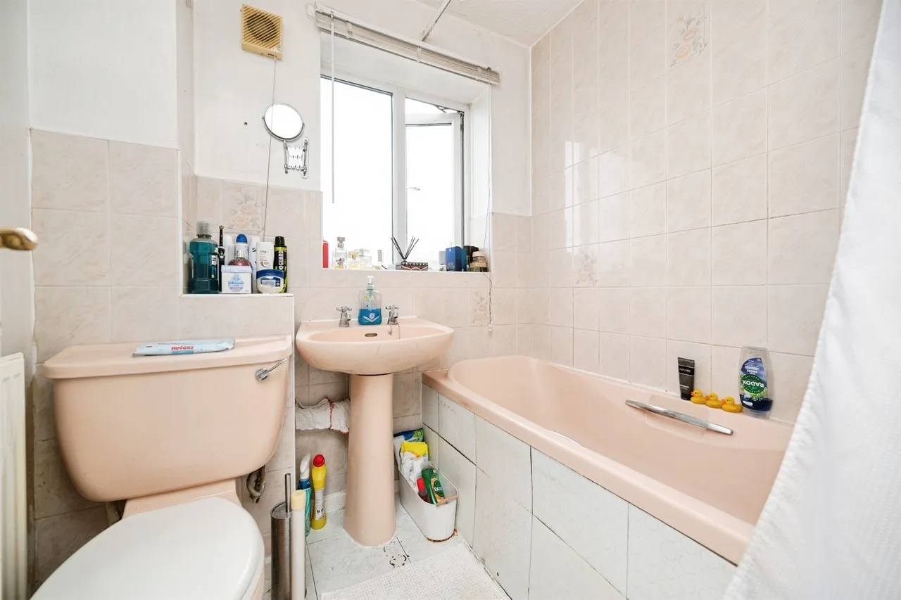 Steven Drive, Bilston, WV14, photo 14