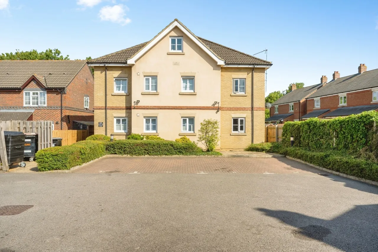 1 bed flat for sale — Walsingham Close, Bedford, Bedfordshire, MK42