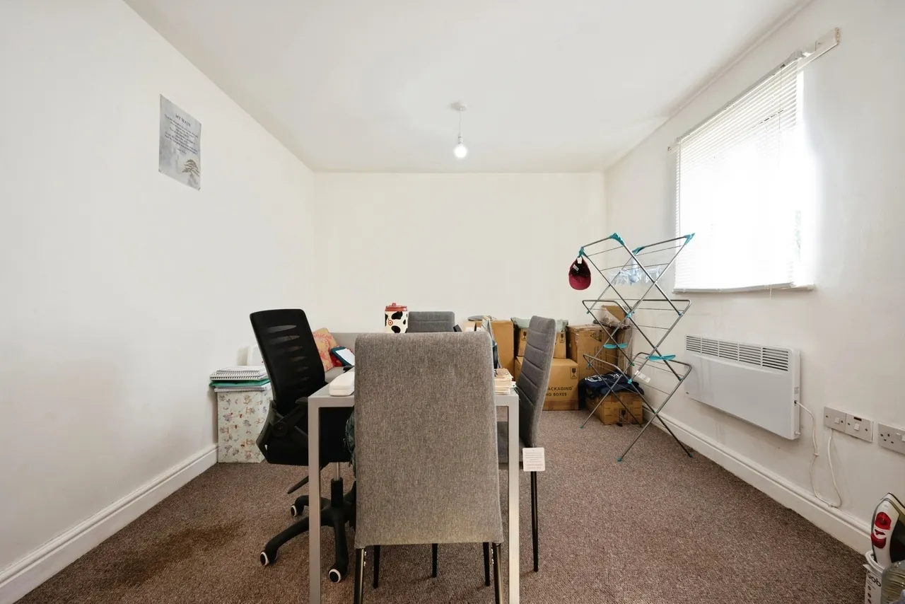 Walsingham Close, Bedford, Bedfordshire, MK42, photo 15