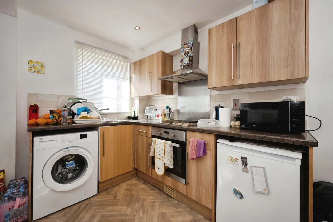 Walsingham Close, Bedford, Bedfordshire, MK42, photo 12