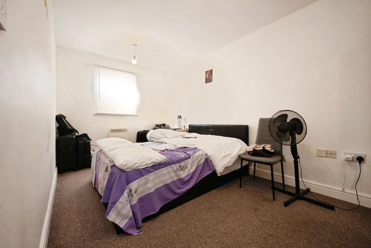 Walsingham Close, Bedford, Bedfordshire, MK42, photo 4
