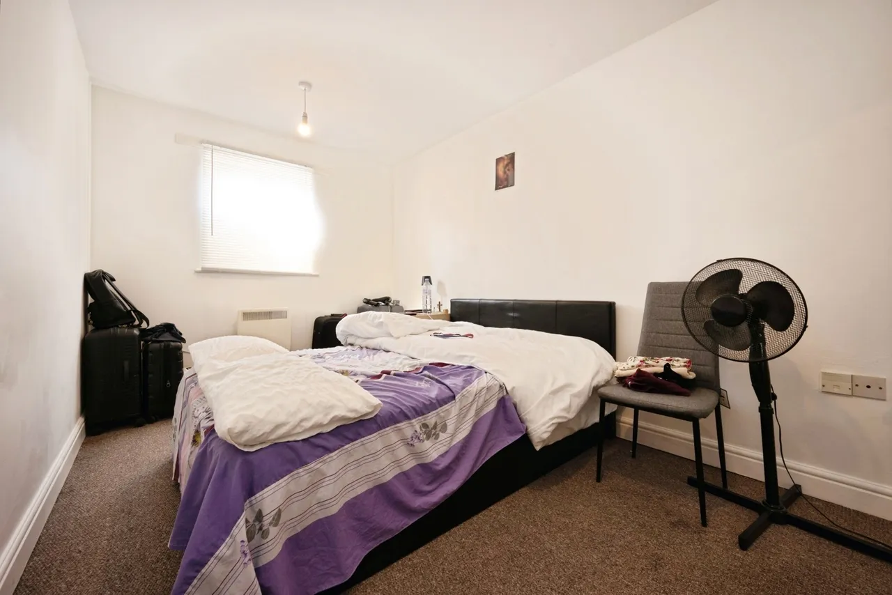 Walsingham Close, Bedford, Bedfordshire, MK42, photo 17