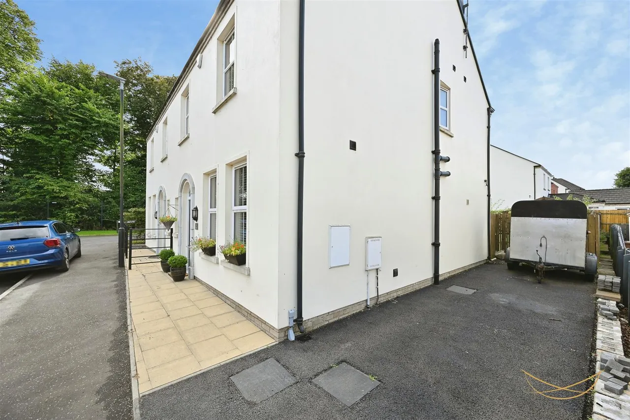 Readers Drive, Ballyclare, County Antrim, BT39 9FH, photo 2
