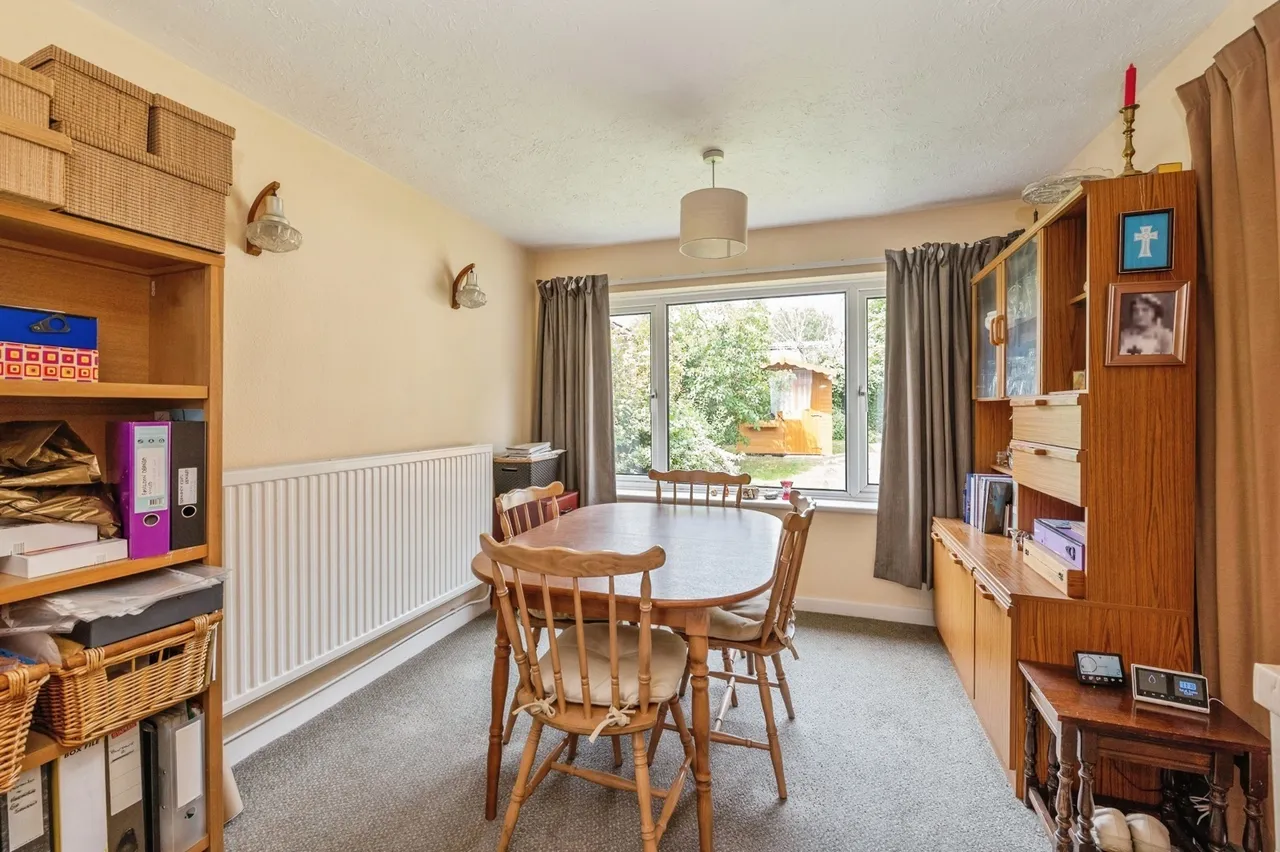 Pattiswick Square, Basildon, Essex, SS14, photo 18