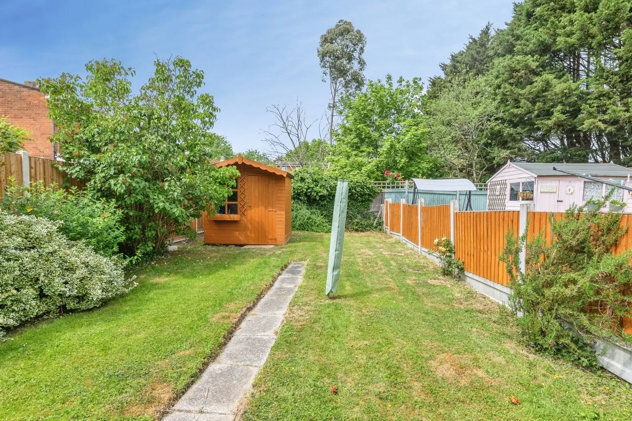 Pattiswick Square, Basildon, Essex, SS14, photo 12