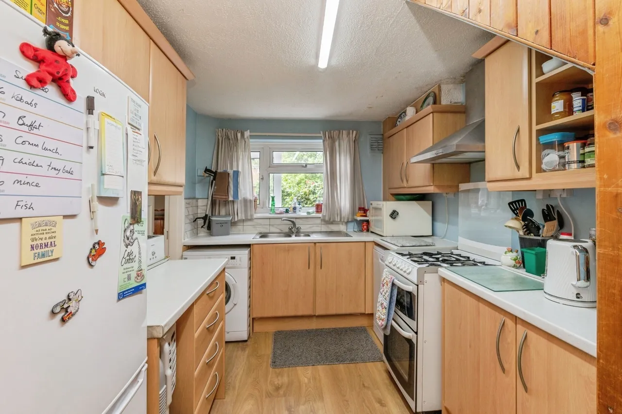 Pattiswick Square, Basildon, Essex, SS14, photo 5