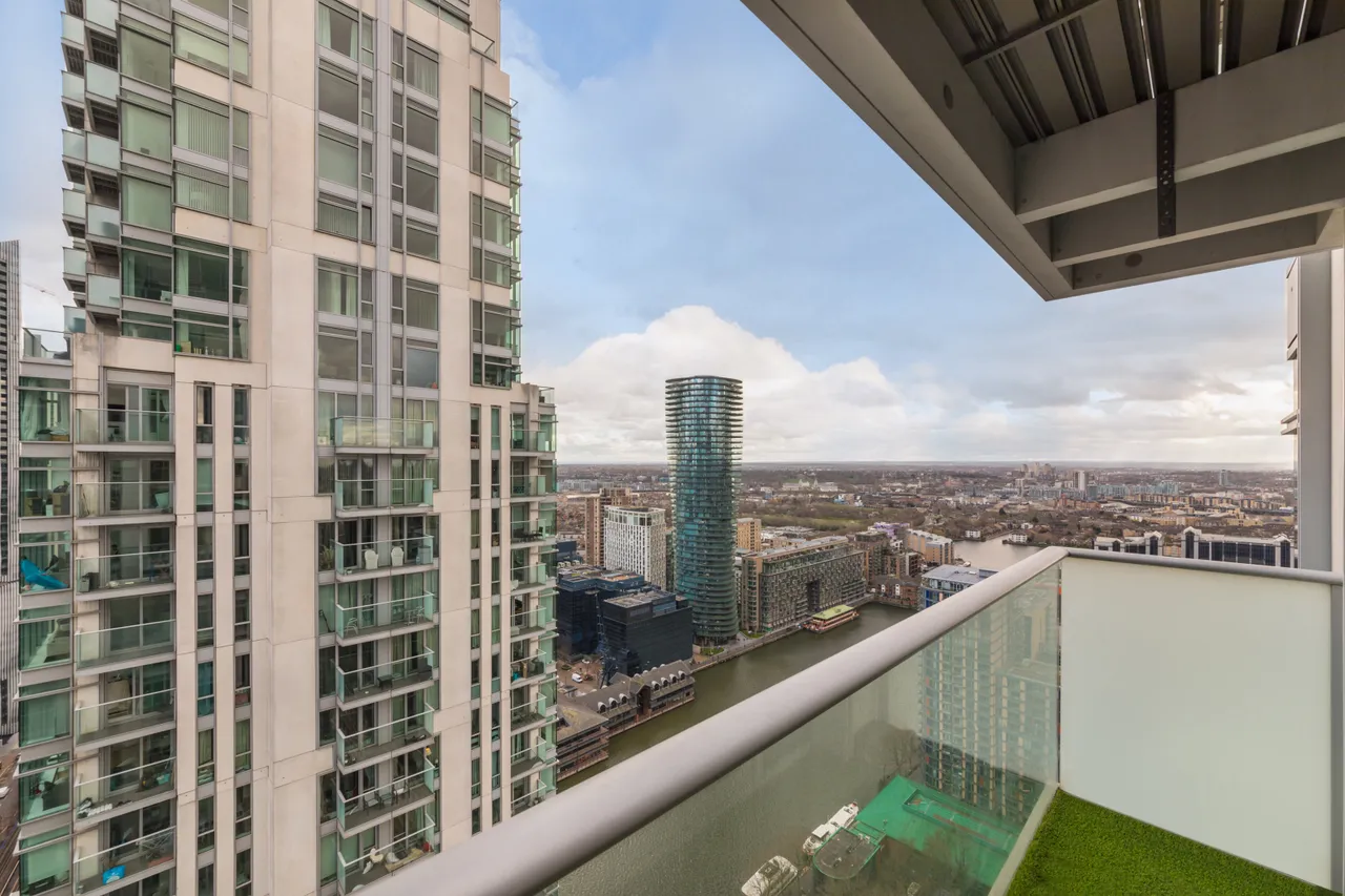 Pan Peninsula Square, London, E14, photo 14