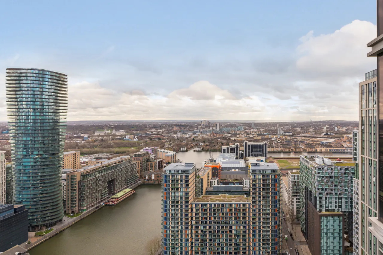 Pan Peninsula Square, London, E14, photo 7