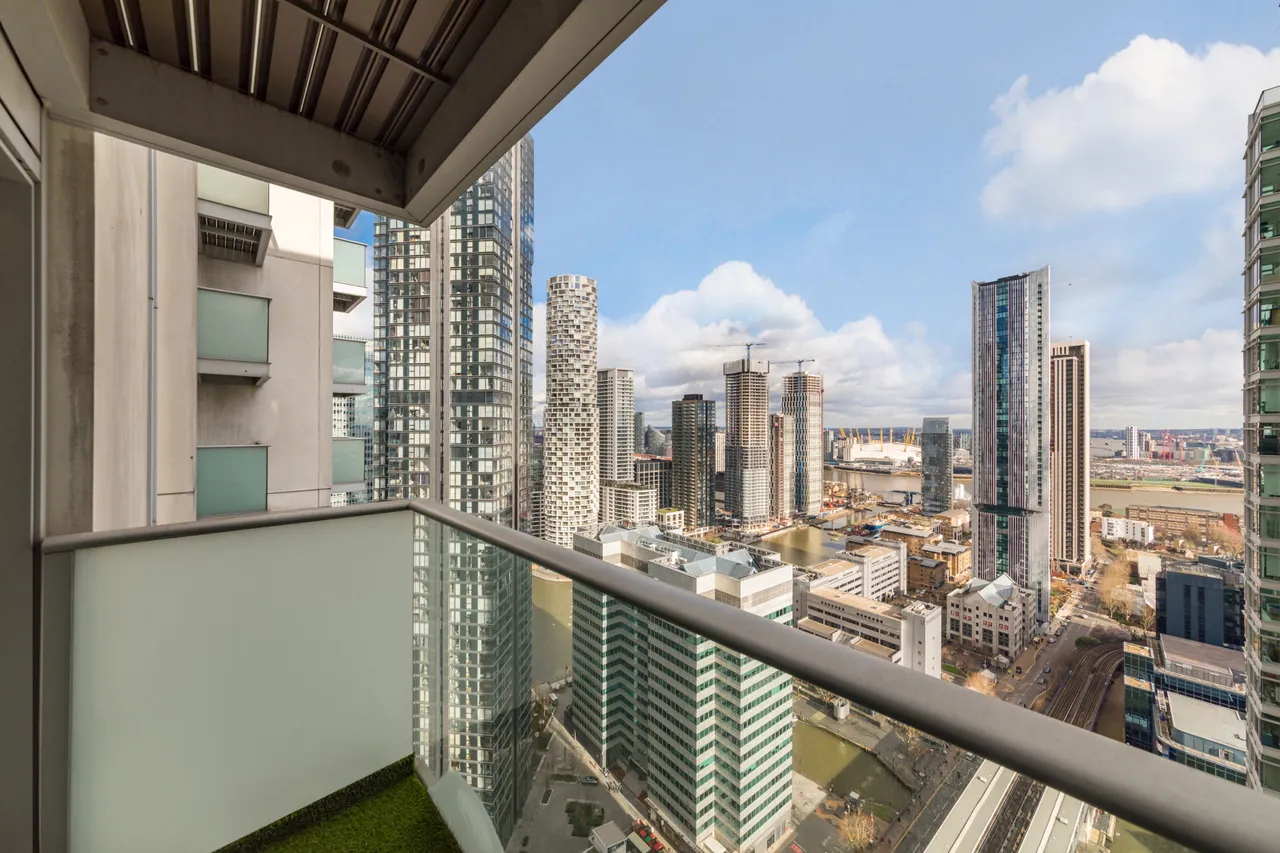 Pan Peninsula Square, London, E14, photo 11